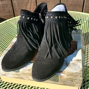 NWT in Box - Trinity Ranch Fringe Collection LBT-001